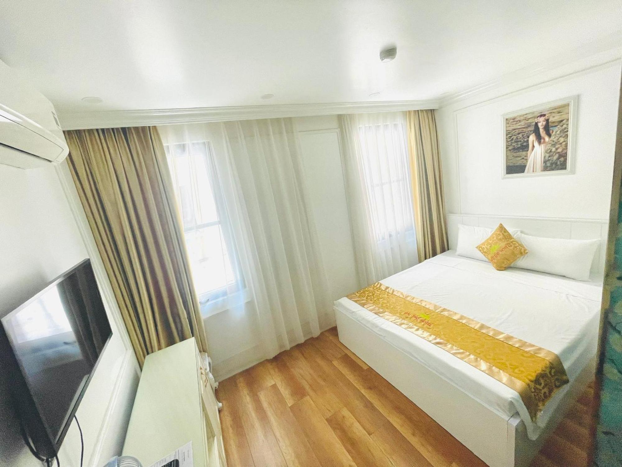 Bai Tho Mountain Hotel Ha Long Exterior photo